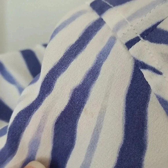 {Equipment}  Riley Endangered Tee in Bright White Zebra Print Silk Blouse - Picture 13 of 13
